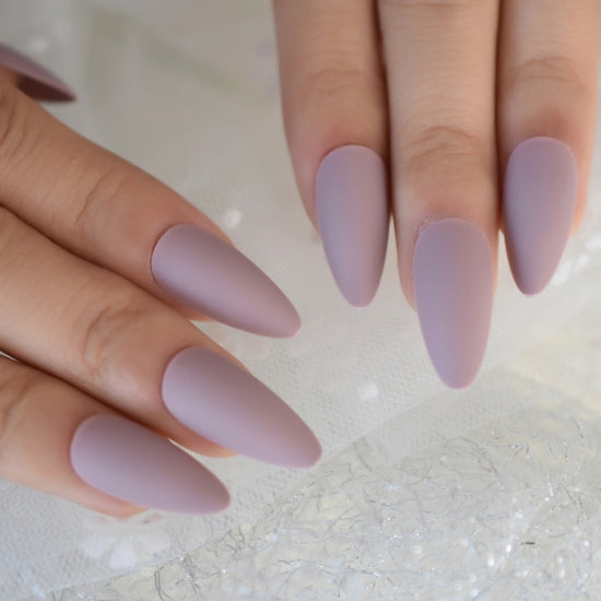 Faux Ongles Couleur Taupe | OnglesOnline