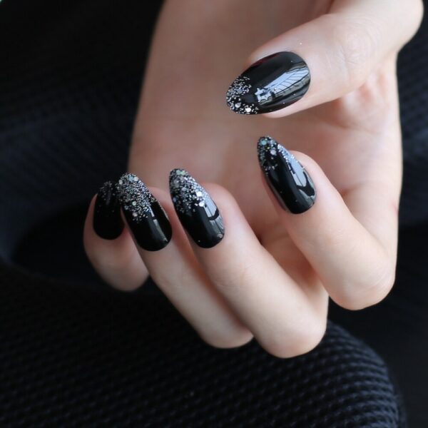 Faux Ongles Noir à Paillettes Faux Ongles Noir à Paillettes | OnglesOnline
