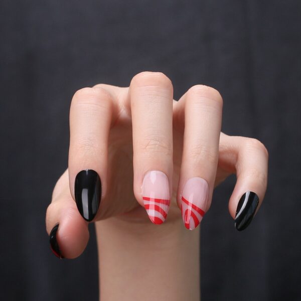 Faux Ongles Noir et Rouge | OnglesOnline