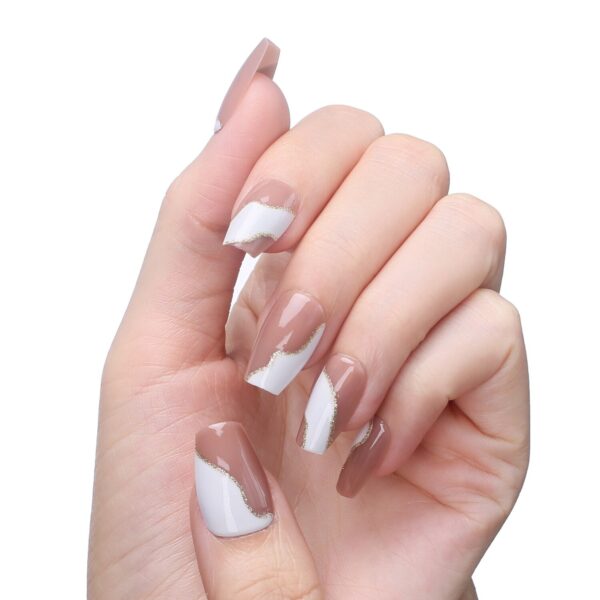 Faux Ongles Blanc et Marron | OnglesOnline
