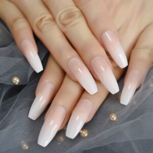 Faux ongles gel French blancs longs forme ballerine – faux ongles ballerine longs dégradé nude vers blanc laiteux | OnglesOnline