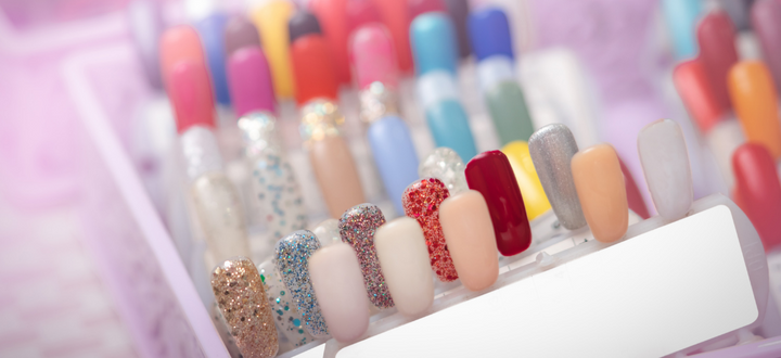 Faux Ongles, y enlever la colle a faux ongles