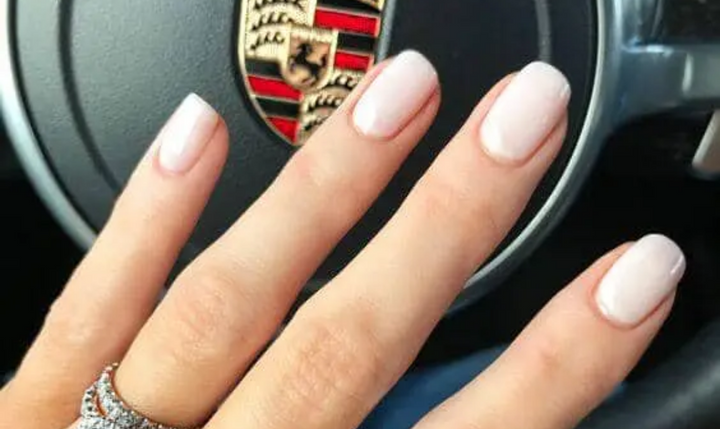 Ongles Français Classique Rose et Blanc
