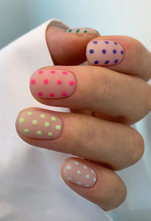 Ongles Points de Poka