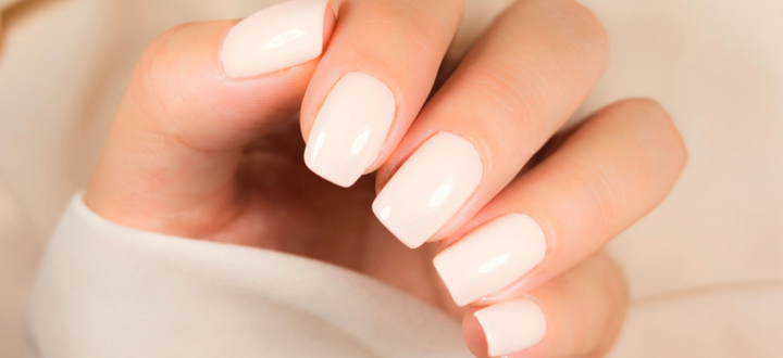 Magnifiques faux ongles faits en papier