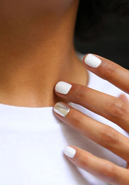 Ongles en Gel Tendance Discrète