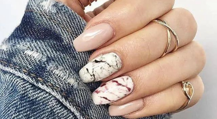 Idée d'Ongles Marbre Hippie Boho Granite