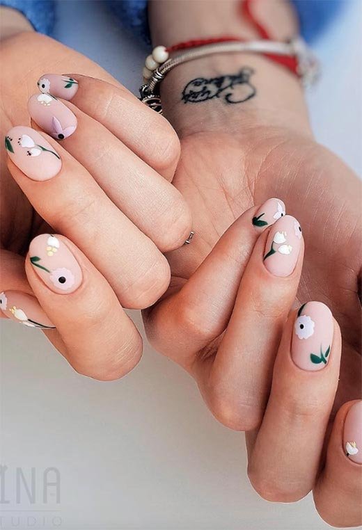Ongles de Printemps Légers et Aériens