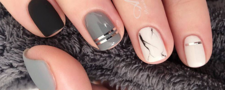 Idée d’Ongles Marbrés pour les Fêtes