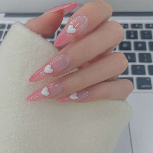 Faux Ongles En Pointe | OnglesOnline